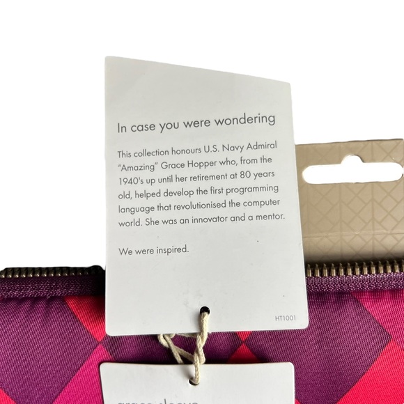 STM Grace, Women's Laptop Sleeve for 15” MacBooks & Ultrabooks - Purple Diamond - Picture 5 of 14